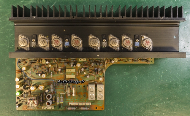 Sansui AU-7900 : circuit principal révisé.