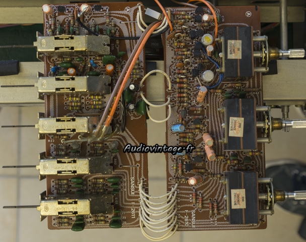 Sansui AU-7900 : circuit filtre et tonalité à réviser.