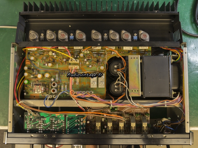 Sansui AU-7900 : terminé.