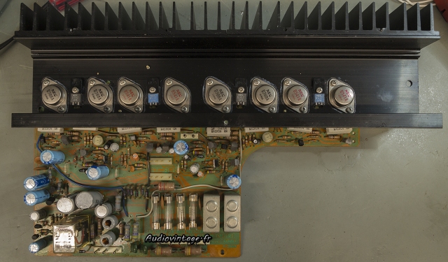 Sansui AU-7900 : circuit principal à réviser.