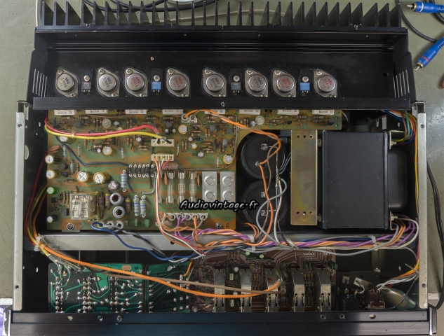 Sansui AU-7900 : terminé.