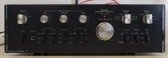 Sansui AU-7900 : un exemplaire bien propre.