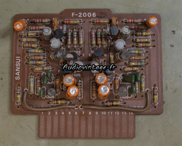 Sansui AU-9500 : circuit phono à réviser.