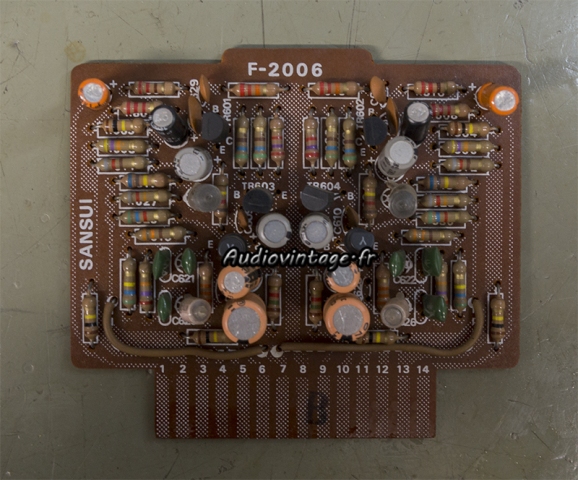 Sansui AU-9500 : étage phono à réviser.