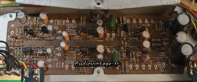 Sansui AU-9500 : circuit de tonalité à revoir.