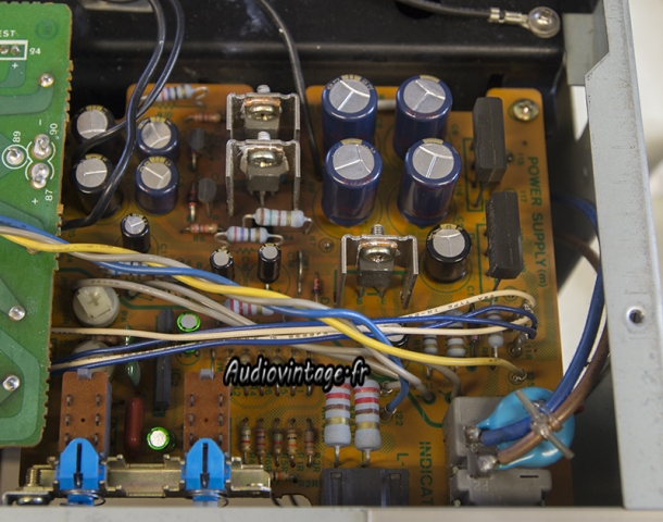 Sansui AU-D7