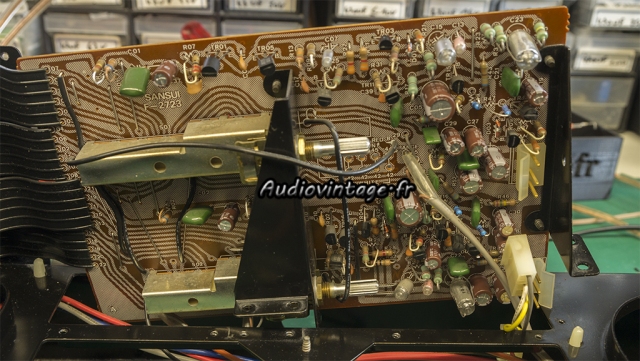 Sansui AU-517