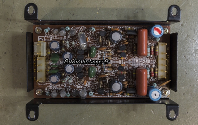 Sansui CA-2000 : étage phono à revoir.