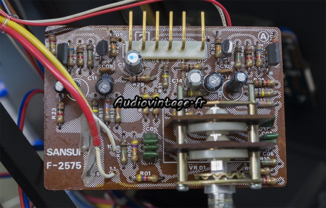 Sansui CA-2000 : circuit de tonalité médium à réviser.