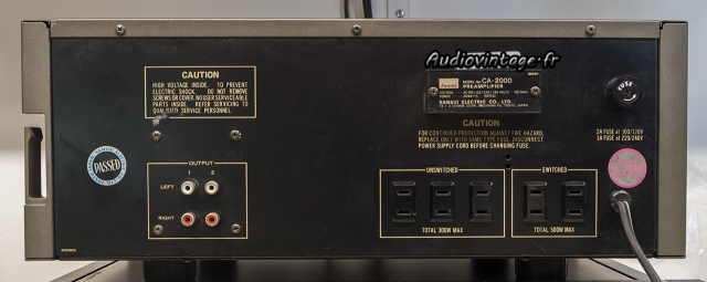 Sansui CA-2000 : une partie de la connectique.