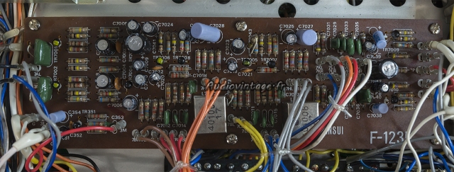 Sansui Eight : circuit de tonalité à revoir.