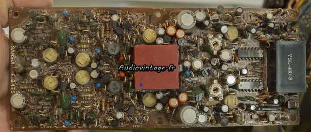 Sansui QRX-7001 :circuit CD4 à réviser.