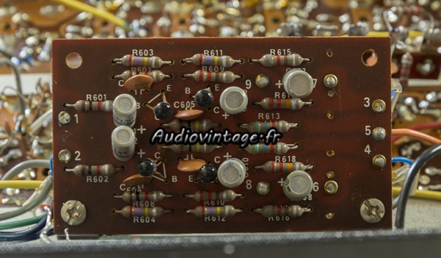 Sansui TU-777 : circuit audio à revoir.