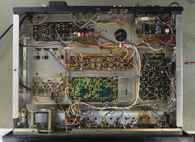 Sansui TU-999 : à son arrivée.