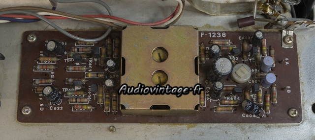 Sansui TU-999 : circuit des filtres et amplification à réviser.