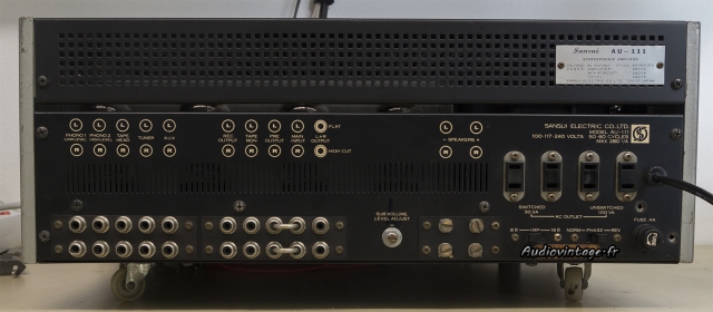 Sansui AU-111 : connectique.