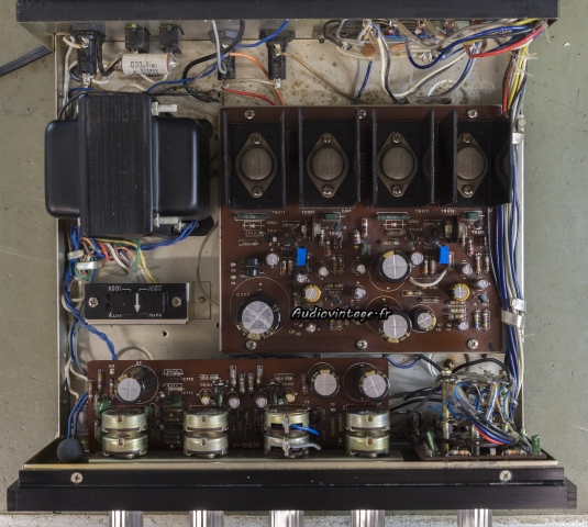 Sansui AU-222 : terminé.