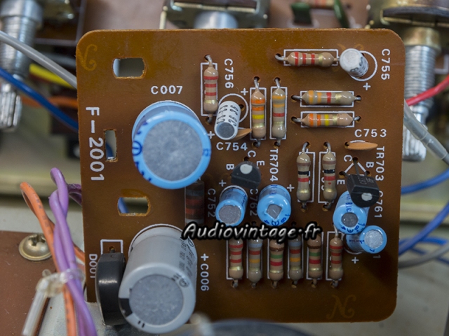 Sansui AU-505 : circuit filtres à réviser.