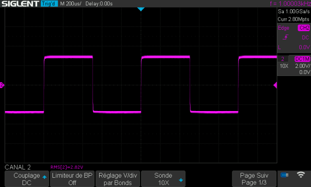 Sansui AU-717 : signal-carre-a-1khz