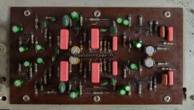 Sansui AU-777 : circuit "pre-amplifier" révisé.