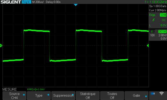 Sansui AU-777 : signal-carre-a-1khz