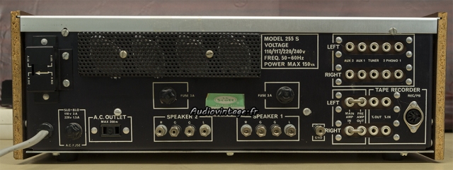 Scott 255 S : connectique.