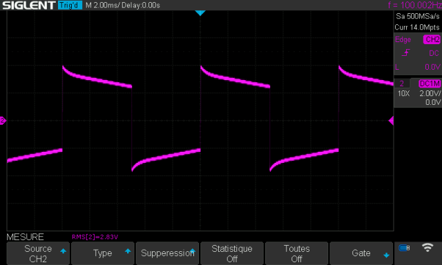 Scott A 437 : signal-carre-a-100hz