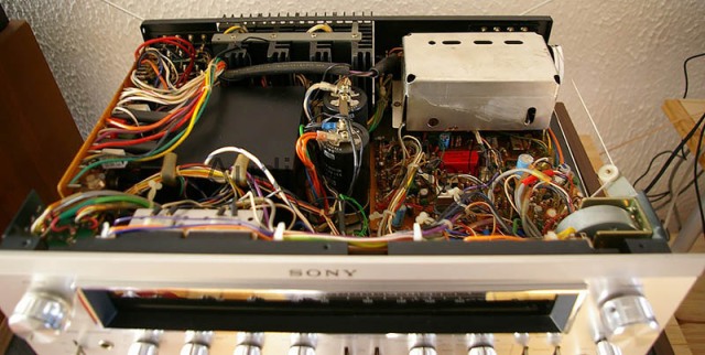 Sony STR-7065
