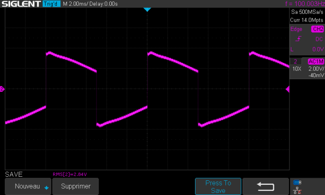 Sony TA-1010 : signal-carre-a-100hz