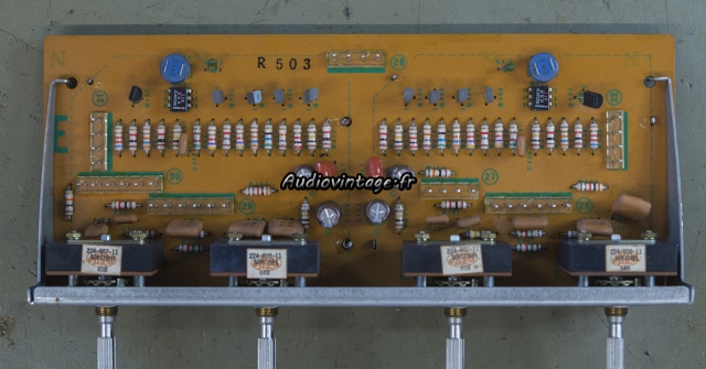 Sony TAE-5450 : circuit de tonalité révisé.