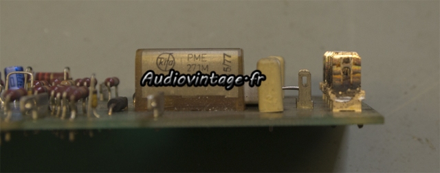 Studer A68 : connecteurs très encrassé.