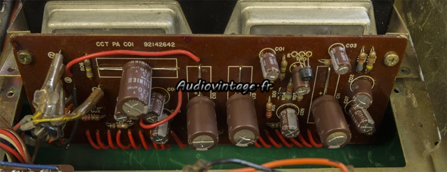 TOSHIBA SB-404 : circuit d’amplification révisé.
