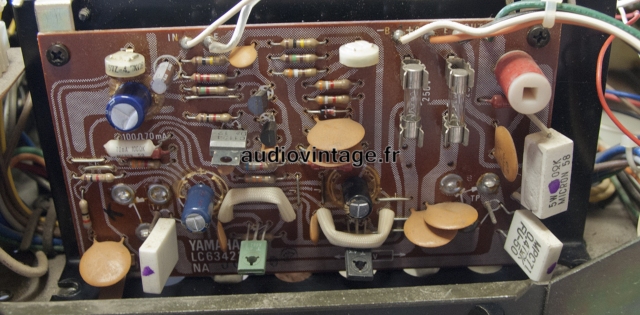 Yamaha CA-600