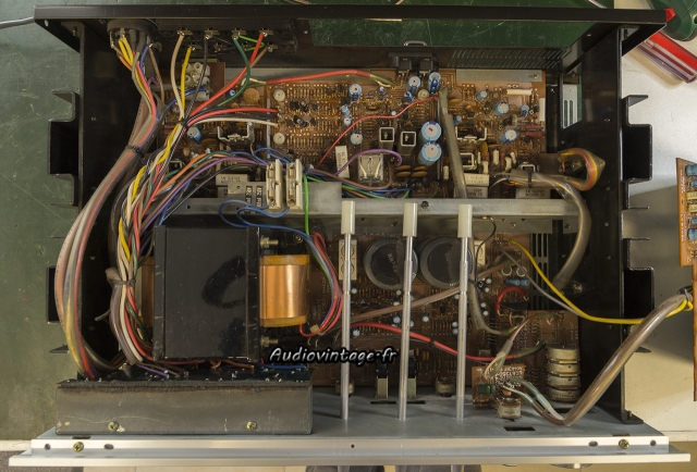 Yamaha CA-810