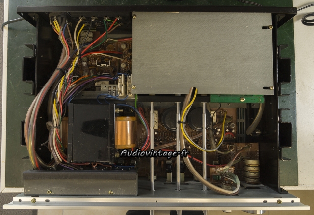 Yamaha CA-810