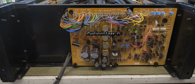 Yamaha M-2 : circuit d'alimentation révisé.