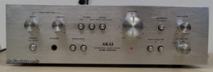 Lire la suite à propos de l’article Akai AM-2200
